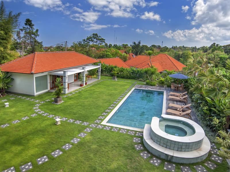 Villa Yenian By Villa Finder Canggu Eksteriør billede